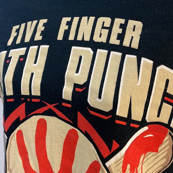 Five Finger Death Punch band Concert T-shirt shirt - Picture 5 of 11